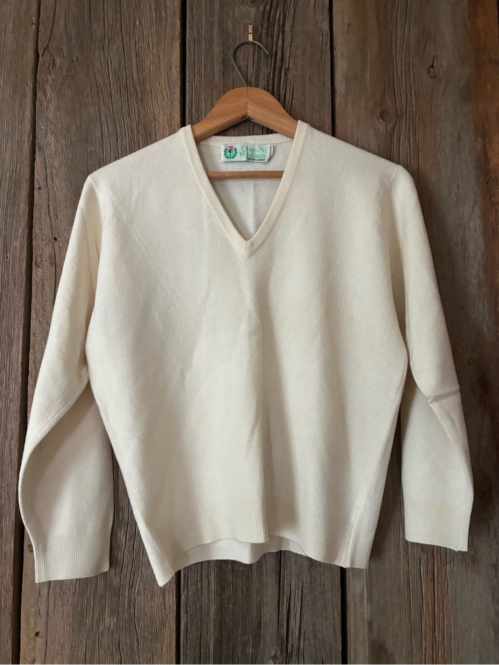 Vintage Pure Cashmere Cream Classic V-Neck Sweater Scotland S